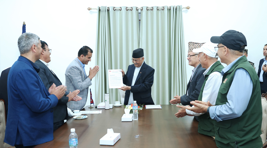 सगरमाथा संवादबारे प्रधानमन्त्रीलाई माओवादी केन्द्रको ध्यानाकर्षण